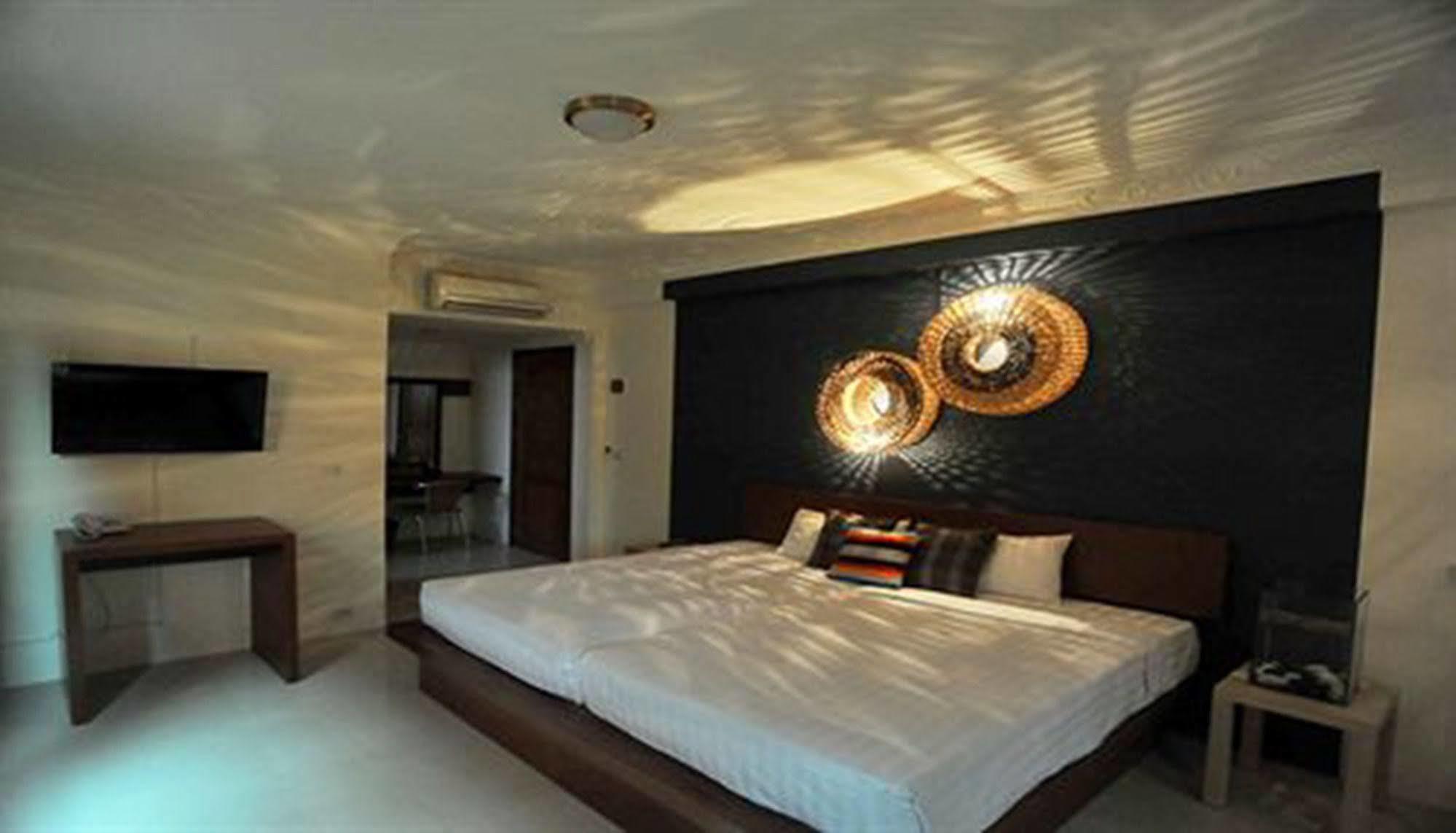 Viva Hotel Siem Reap Bagian luar foto
