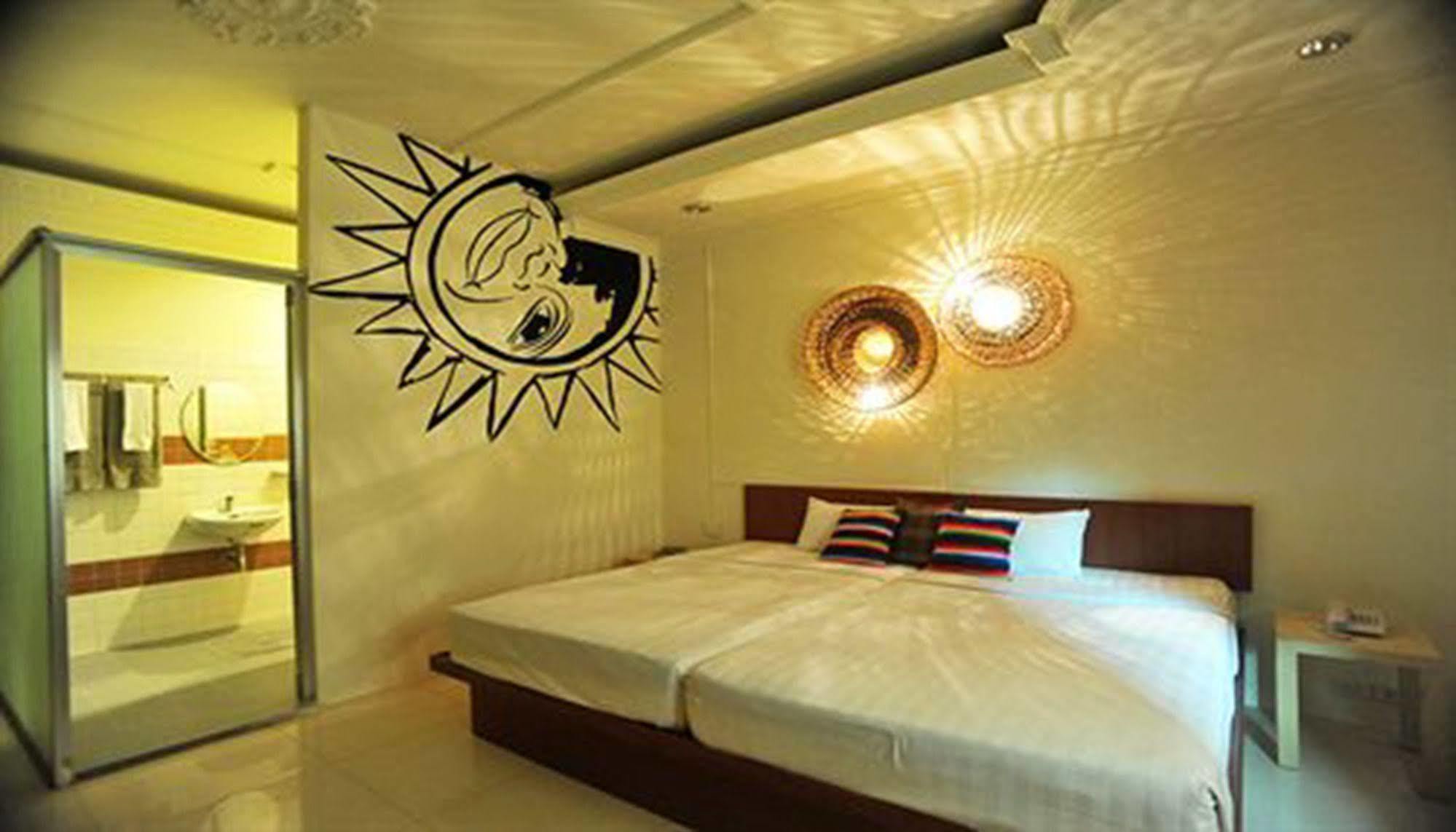 Viva Hotel Siem Reap Bagian luar foto